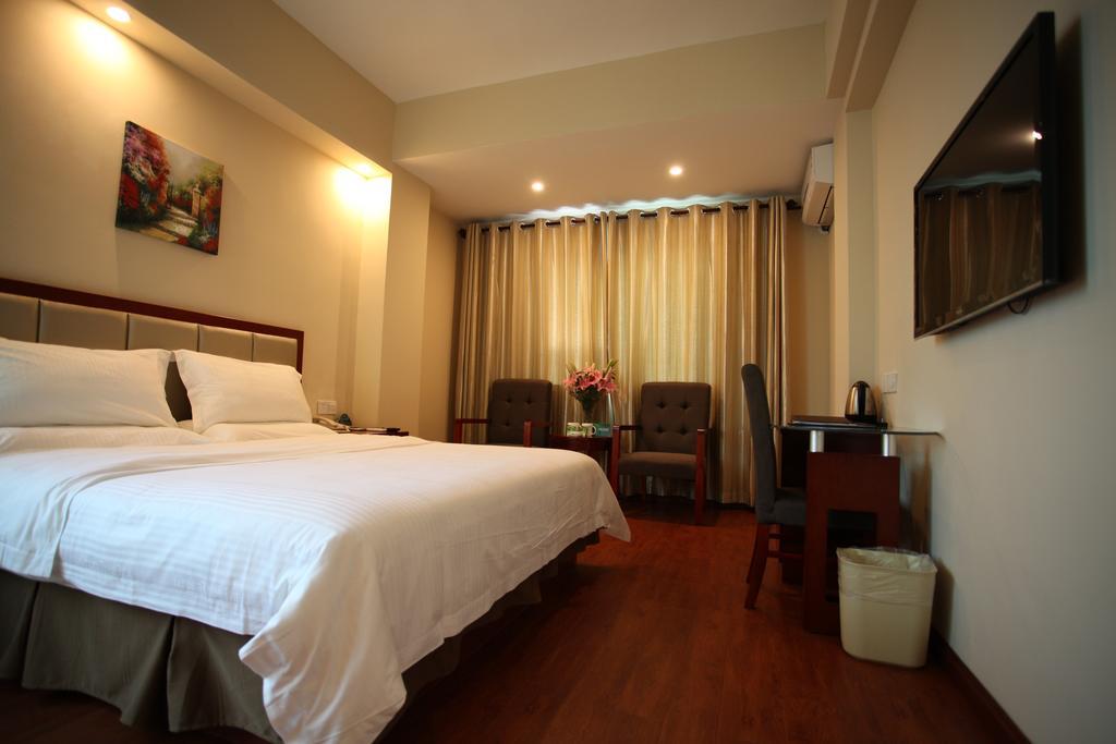 Greentree Inn Sanya He Ping Street Hotel Quarto foto