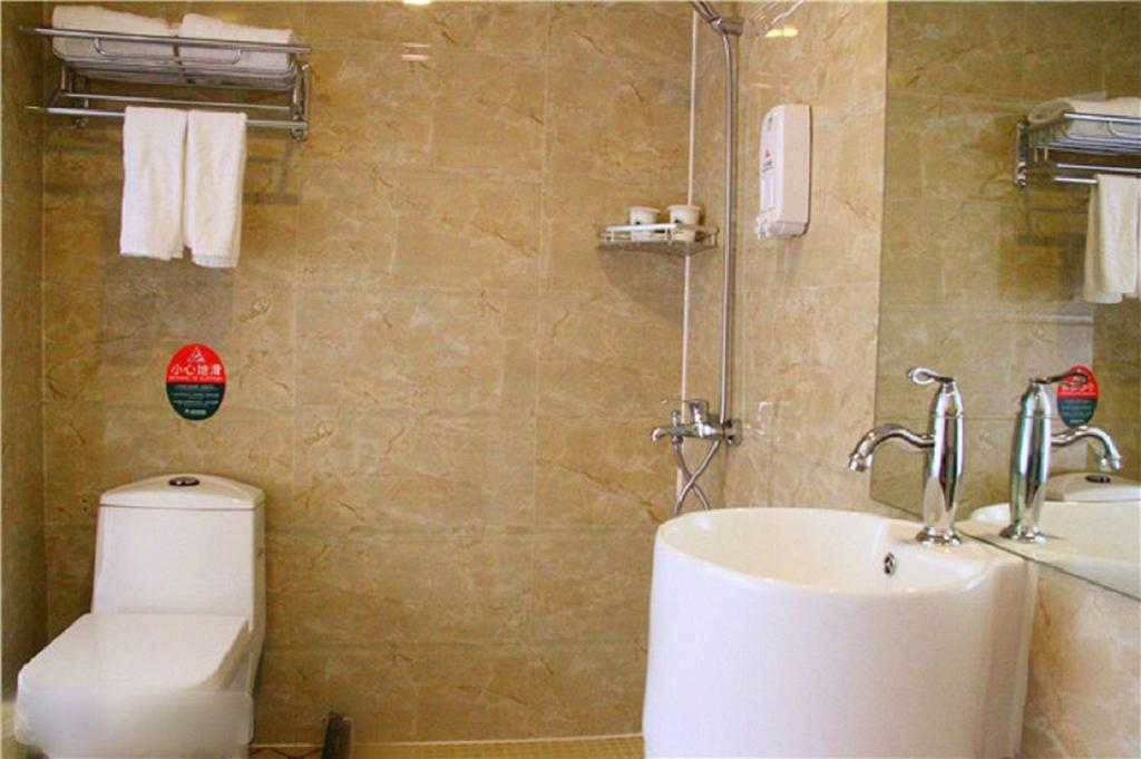 Greentree Inn Sanya He Ping Street Hotel Quarto foto