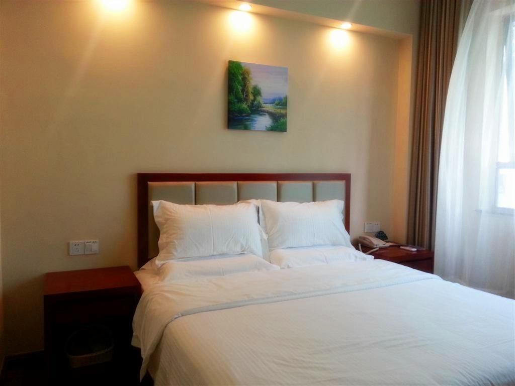 Greentree Inn Sanya He Ping Street Hotel Quarto foto